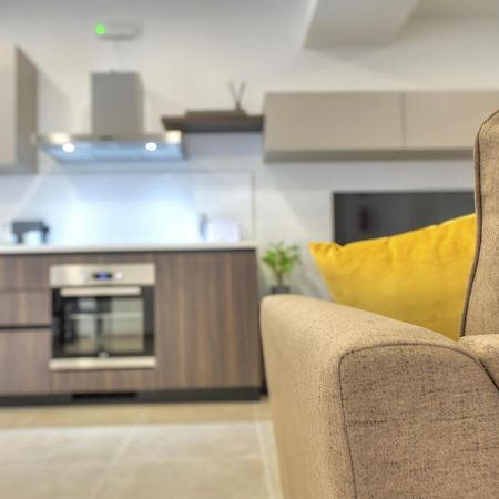 Brand New And Tastefully Furnished 2 Bedroom Apartment Ddif1-2 Gzira Exterior photo